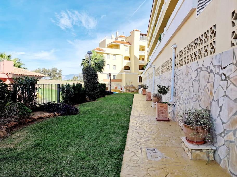 Ferienwohnung Royal Golf View: 2Br, Pools & Ac Sitio de Calahonda Exterior foto