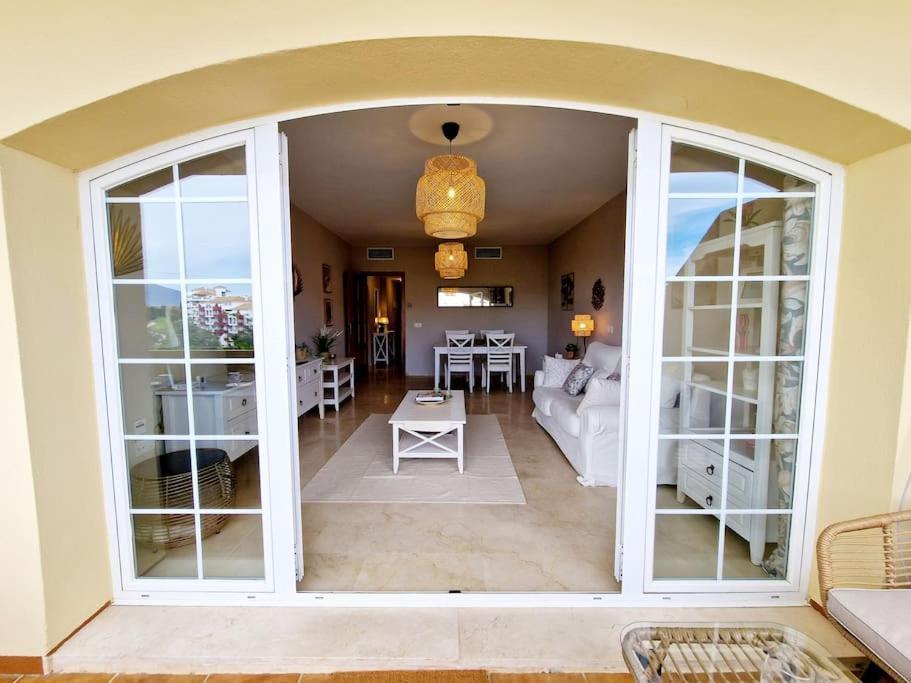 Ferienwohnung Royal Golf View: 2Br, Pools & Ac Sitio de Calahonda Exterior foto