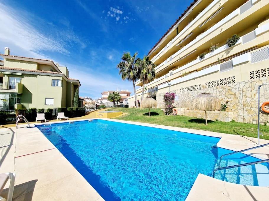 Ferienwohnung Royal Golf View: 2Br, Pools & Ac Sitio de Calahonda Exterior foto