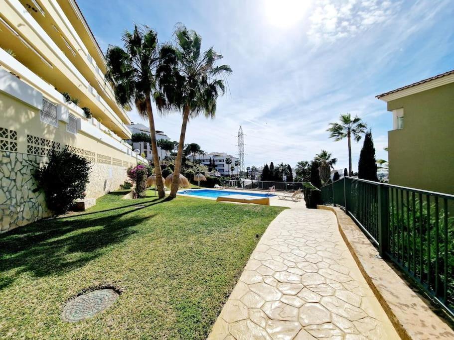 Ferienwohnung Royal Golf View: 2Br, Pools & Ac Sitio de Calahonda Exterior foto